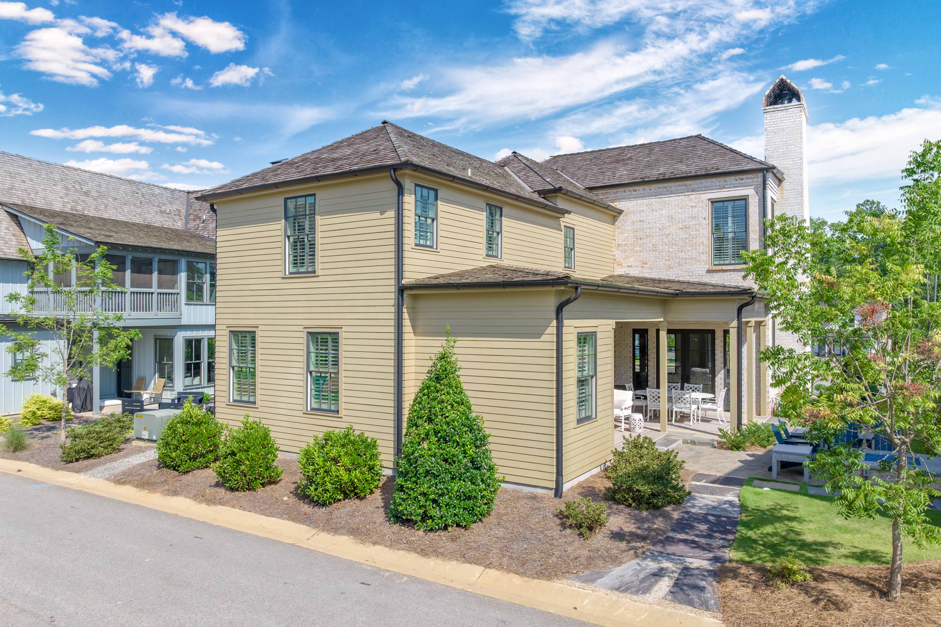 1481 Richland Pointe image 2